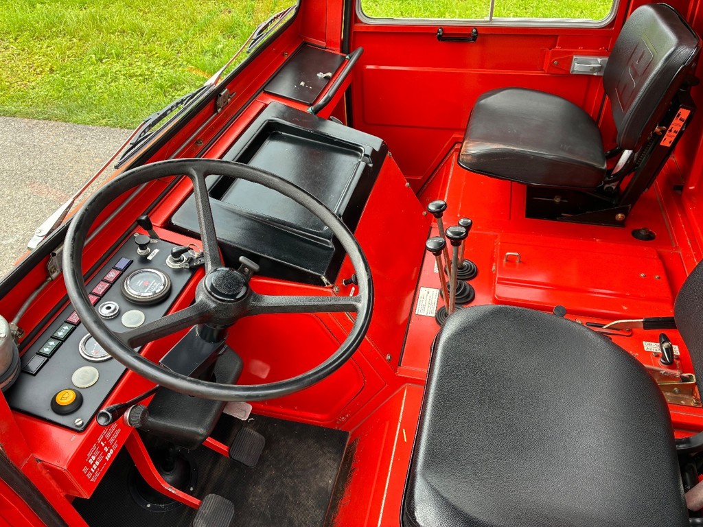 279c0881-0853-4b44-b492-b0a26a9ddbe4-