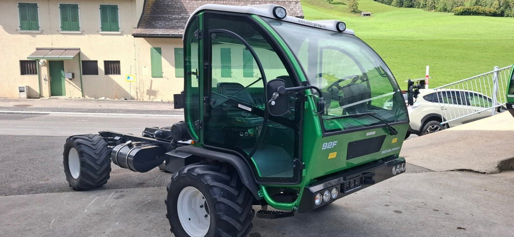 8c967458-3cb9-46cd-a6f8-86ebde2dbfea-92F Krügel 24 20251004_140859.jpg