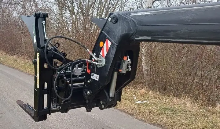 5b37b9f7-bdb9-4c9c-aef2-36a12ce13ece-Leiserag-holzzange-poltergabel 1.jpg