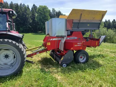 Kleinballenpresse MF 1840