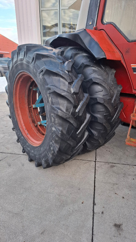 Doppelrad Pirelli TM 300 18.4-38