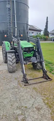 Deutz Fahr 4090E avec frontal