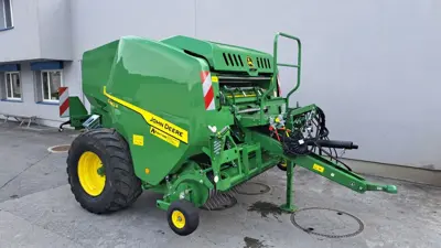 John Deere Presse F442R, Vorführmaschine