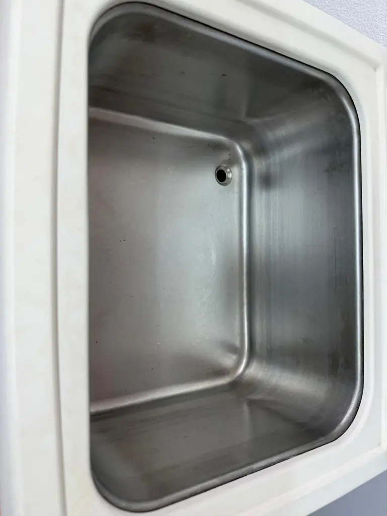 45f5798a-0181-4ca0-a8f9-1e77c243d6e7-Branson Ultraschallreiniger_09.jpg