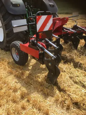 Tiefenlockerer/Sous-souleuse/Décompacteur. 3m, 6-Schar, hydro-pneumatisch gesichert - Sonderpreis fü