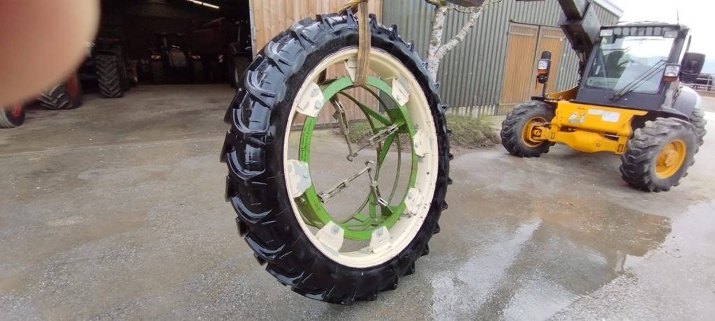 f774706a-e1f9-4648-8b62-538e29655b89-Roue JMB (11).png