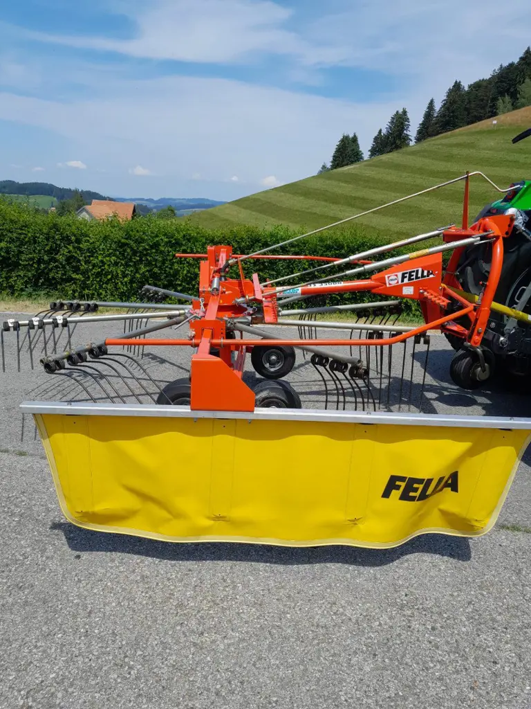Kreiselschwader Fella TS 350 DN