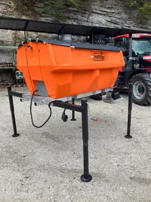 Salzstreuer Hilltip IceStriker 850
