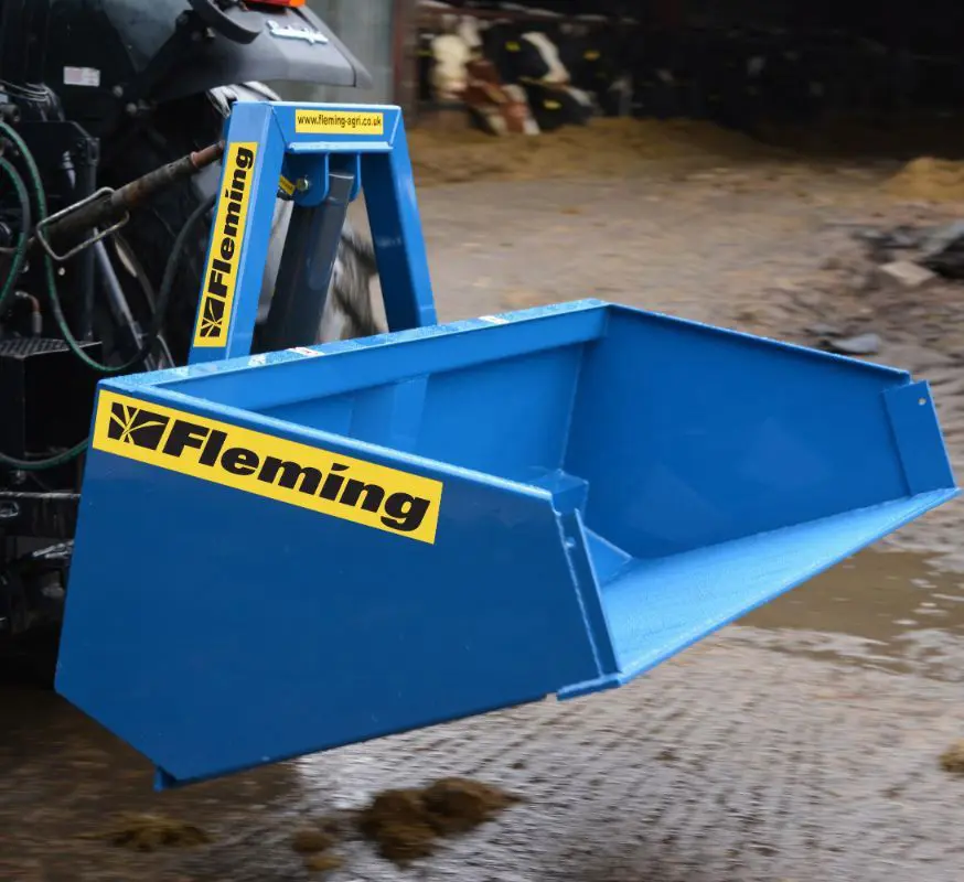 cd1b5a95-6e1d-49f8-9b39-b1c92bfe9091-Fleming hydr. Heckschaufel 3.jpg