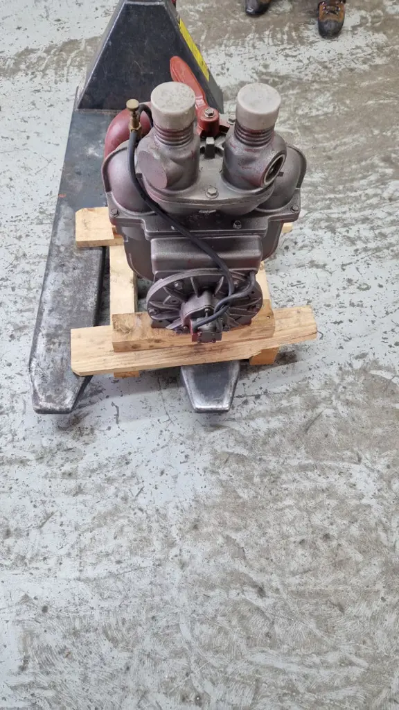 965730a4-6064-431e-8a51-010b0bbcc805-Vakuumpumpe (3).jpg