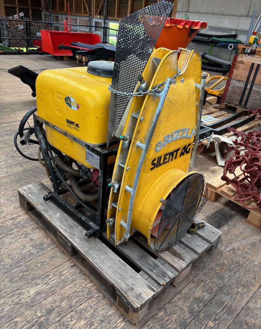 25cf3d4a-82a8-4c55-973d-7b998b6c20f2-Spritze von Transporter Samuel 5.png