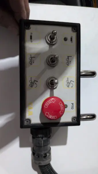 6dc4170d-8e85-44d6-82aa-3526d35cfbc0-4e8fc674-0a77-448e-9cd2-2cfe83f236c0.jpg