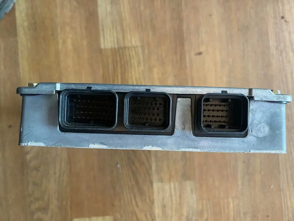 0be9fcec-b81f-4c25-8455-63a1c39999a3-elektronikbox-cnh-84416359-5.jpg