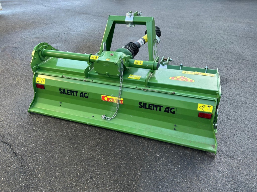 2b72c490-0972-451b-803a-cdbcf9c5c46d-WhatsApp Image 2025-12-09 at 14.34.12 (2).jpg