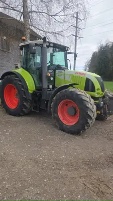 Claas Arion 640