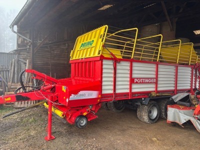 Autochargeuse Pottinger Primo 450L