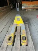 Palettgabel zu Traktor Front- + Heckhydraulik