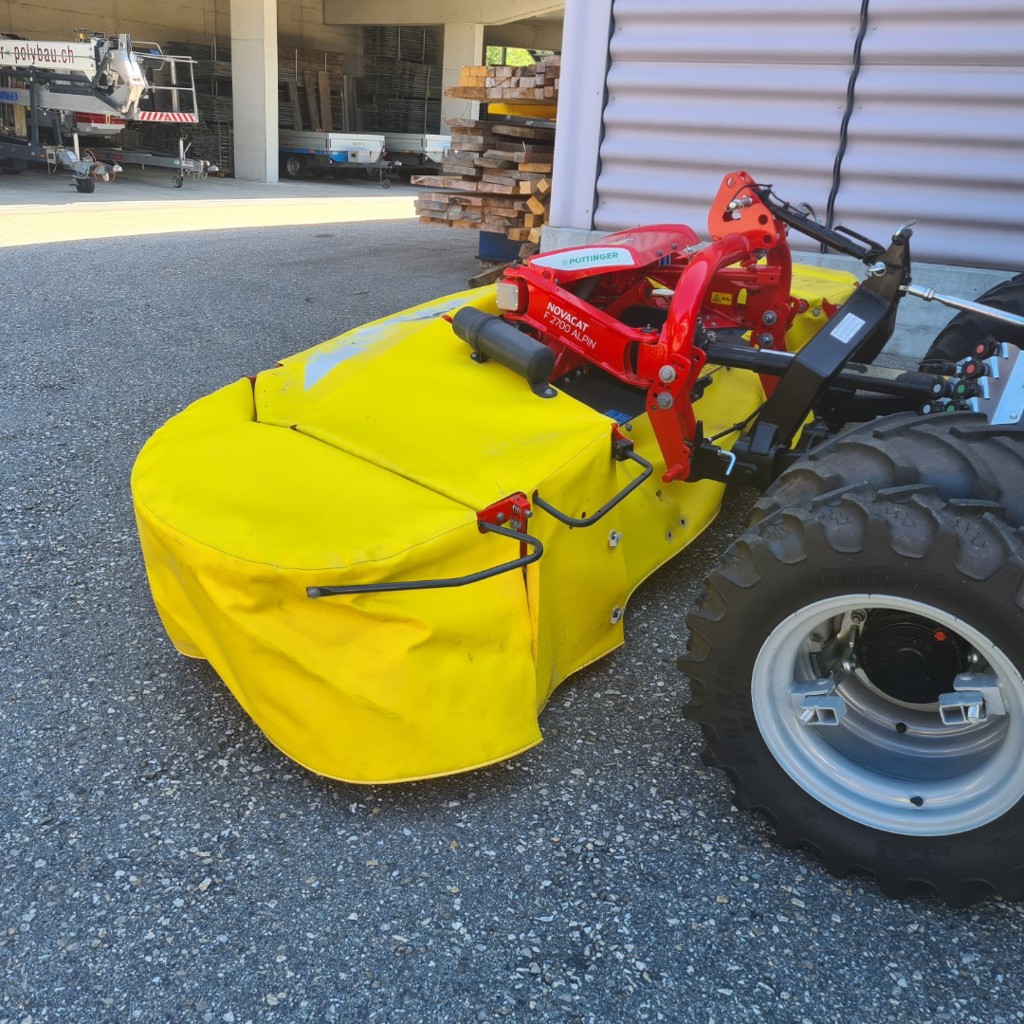 69decfab-08db-4e10-87da-49c7c0c8e6b0-Scheibenmäher Pöttinger Novacat F 2700 a.jpg