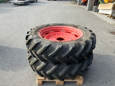 Jeux de roue complet pour Fendt 200 P ou autre