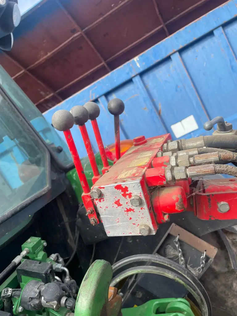 d07f5b2c-e902-4879-99a9-148ad5646c39-WhatsApp Image 2026-02-26 at 08.jpg