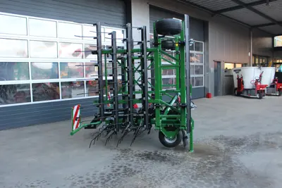 Grünland-Striegel GREEN.RAKE pro 6m