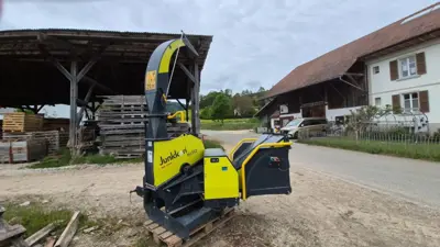 Broyeur à bois Junkkari Oy HJ252