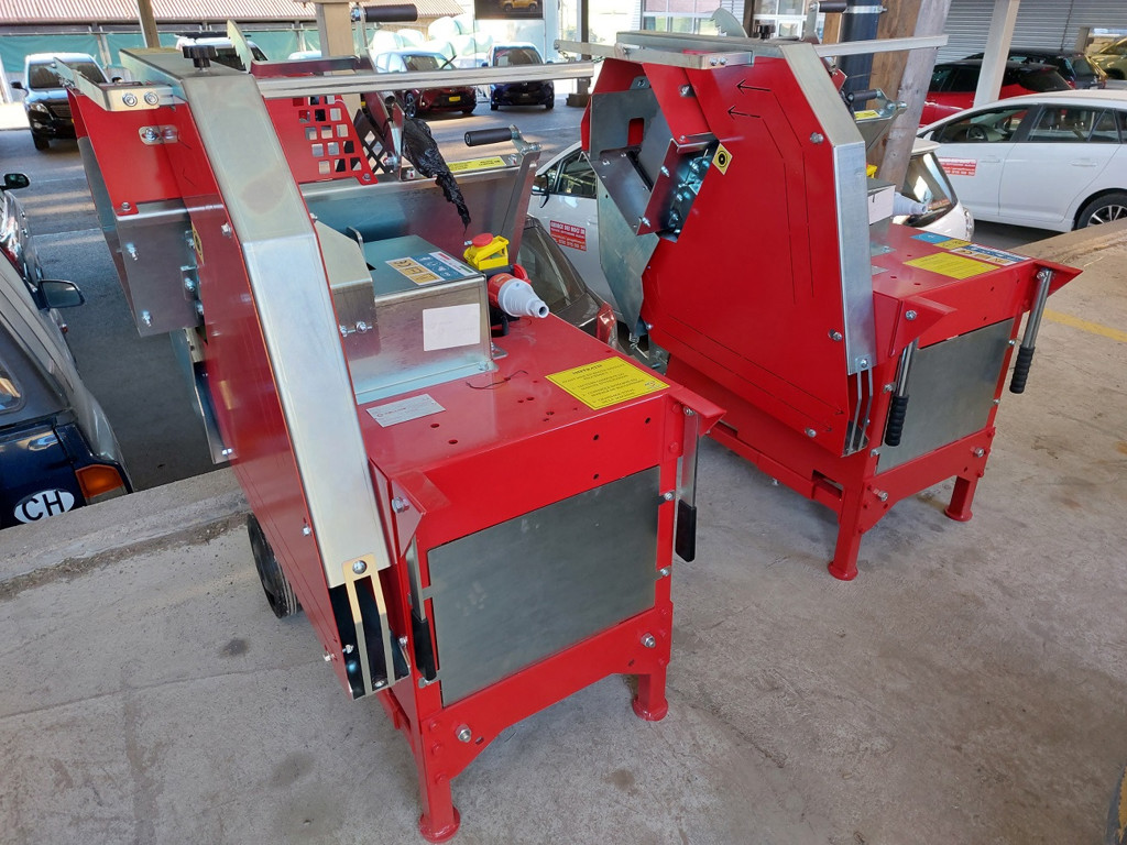 1a72044f-be71-452e-af35-f7bb34b58205-Collino scie (4).jpg