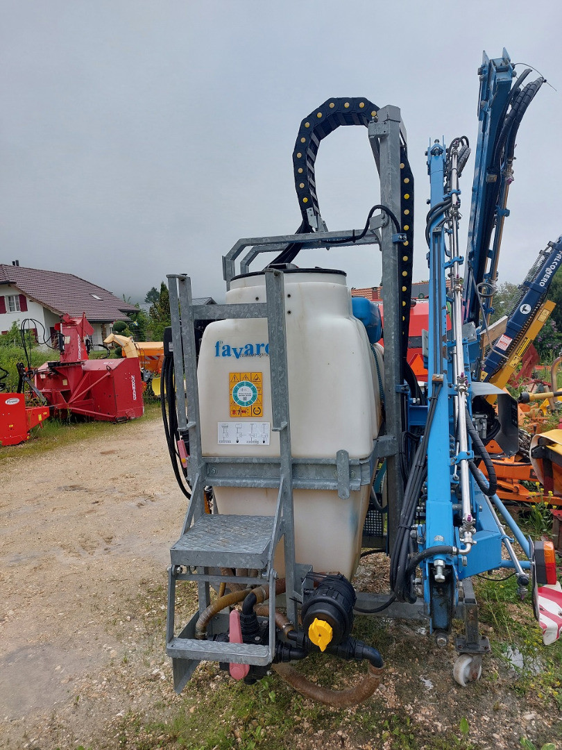 e320296b-6cb0-4e44-b1b5-9e32529e5a0f-Favaro Stauffer (2).jpg