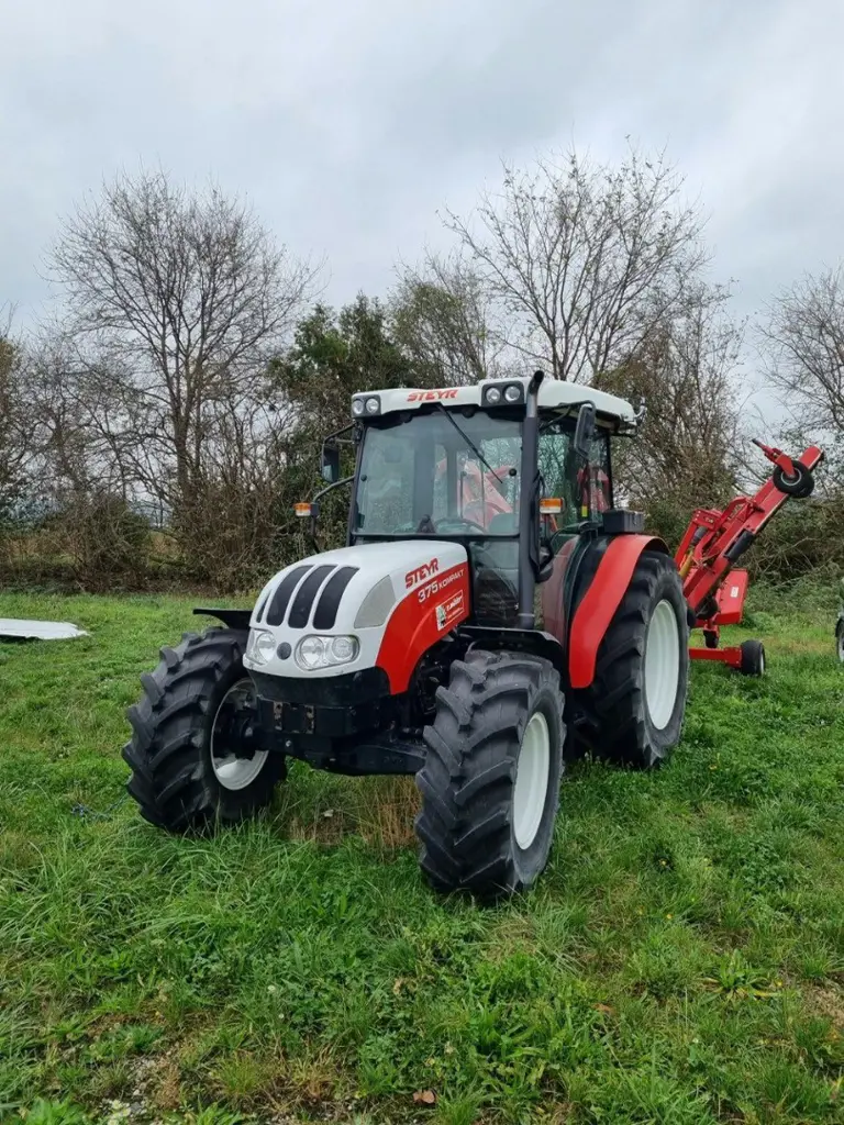 dfe86011-aa5e-4f27-b239-0d94696202c2-Traktor7.jpg
