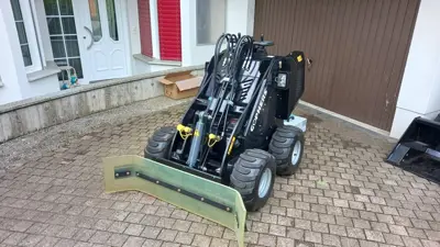 Radlader / Pneulader / Hoflader kompaktlader