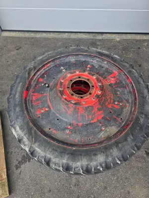 Kleber 270/95R48