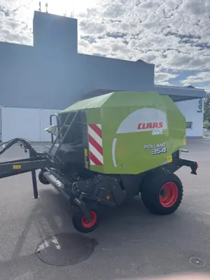 CLAAS - ROLLANT 354 RC - PRESSE A BALLES