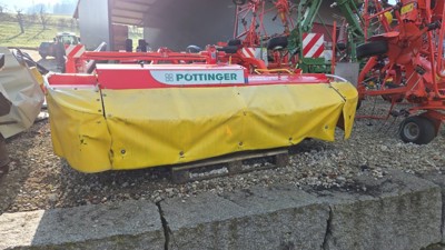Frontscheibenmähwerk Pöttinger Novaalpin 261 B