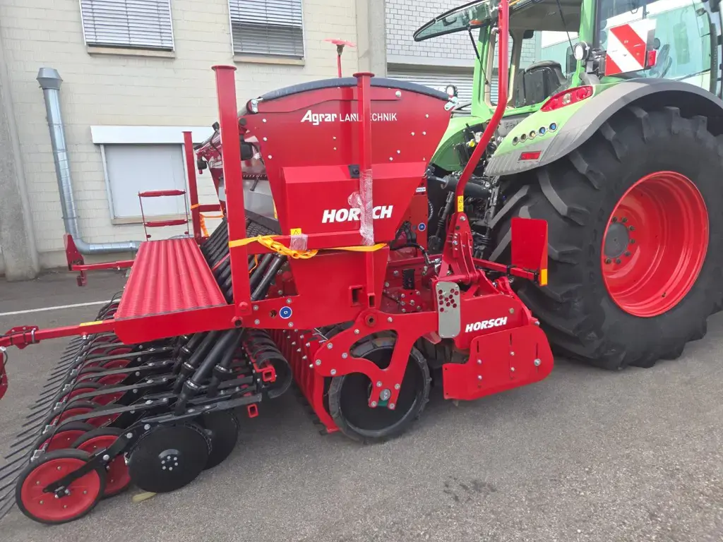c688844f-9a5d-40a4-9179-b3504efd3f72-Horsch Versa 1.jpg