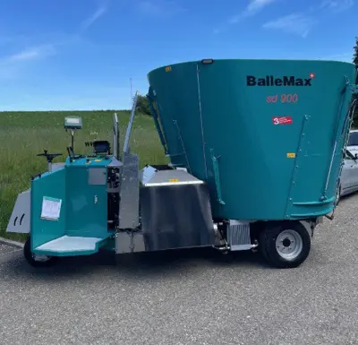 Futtermischer BalleMax sd900 55PS 9m3 QFB vorne