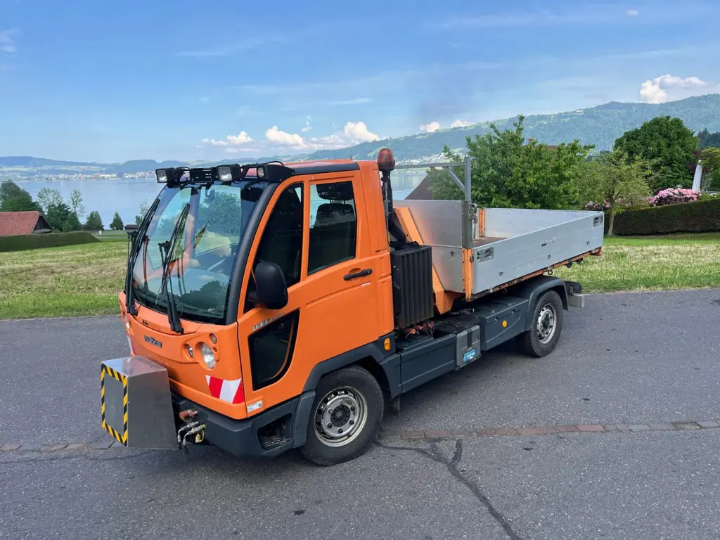 Multicar Fumo M30 mit Hackengerät Maytec