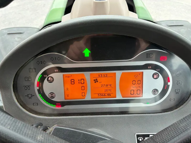 cbd1e504-9703-4114-bbdc-88076099f153-Fendt 313 Vario S4 9.jpg