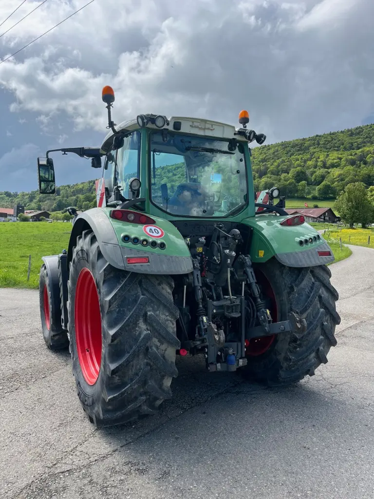 def16283-34de-4b9c-a4fd-b96f2bb09c16-Fendt Bonny (8).jpg