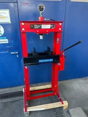 Aktion Werkstattpresse 30 to