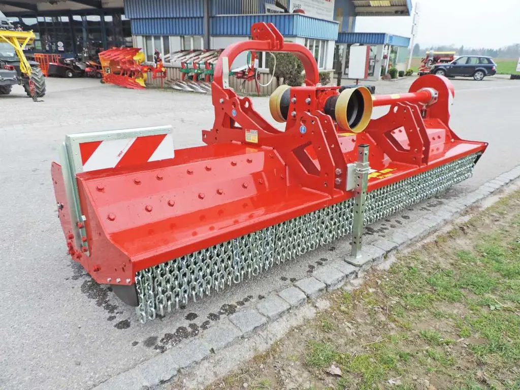 35071b37-99d7-493a-ade7-2537e22e81e1-26086-Seppi-Mulcher-Schlegel-S9-base-300-(4).jpg