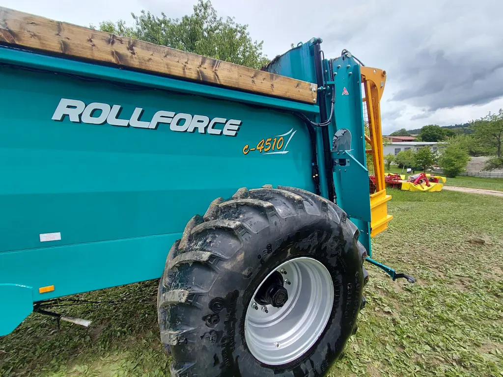 Epandeur de fumier Rollforce C-4510