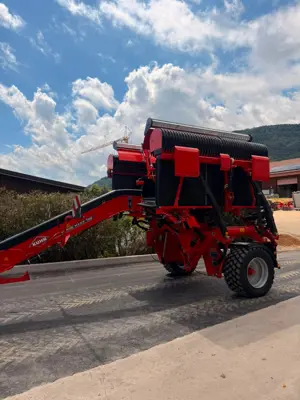 Andaineur à tapis KUHN MERGE MAXX 762