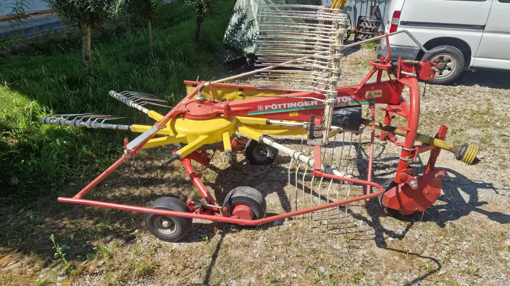 2d01abae-ccde-42af-8756-8720094552c6-Pöttinger Schwader EUROTOP 340N_3.jpg