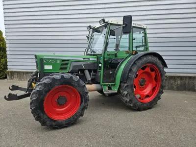 Fendt 275 SA mit Niederdach