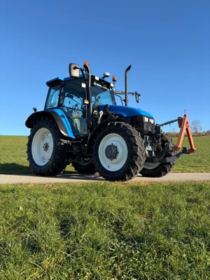 Traktor New Holland TS 90