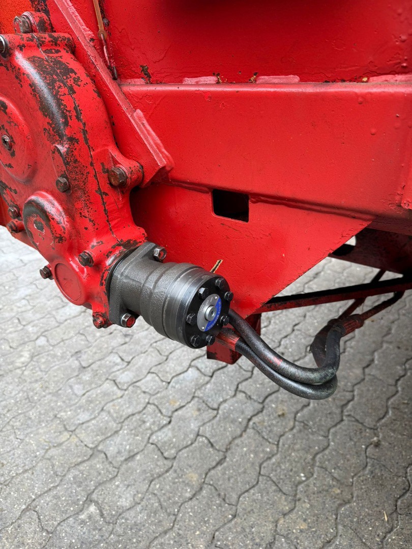 c119d792-482c-4471-b011-439cb7a81878-WhatsApp Image 2025-12-16 at 18.55.16 (4).jpg