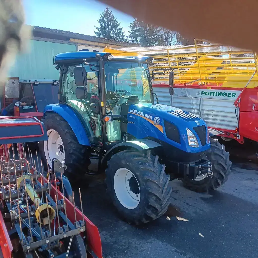 New Holland T4.75S
