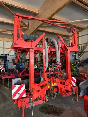 Kuhn Planter 8x75cm