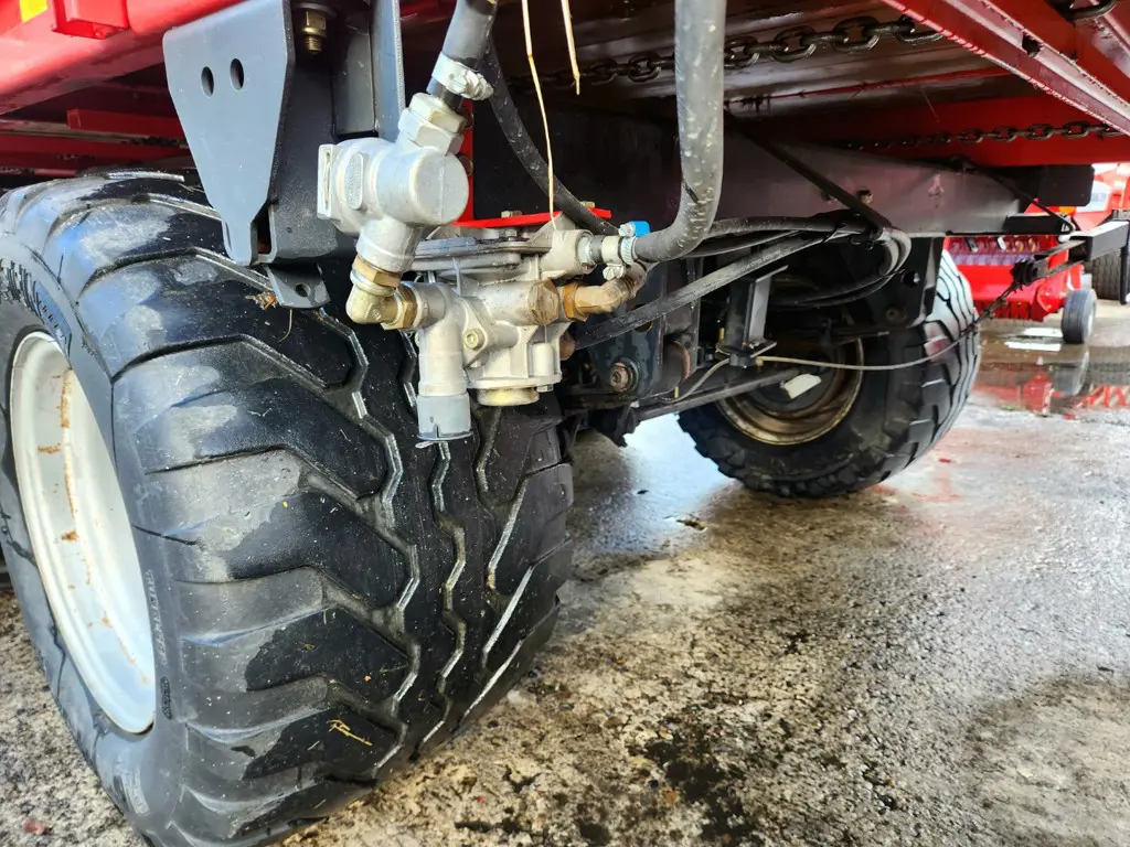 c463eb07-4653-4d14-8366-90b48a32566d-Ladewagen Primo 400L LMB Maschinen GmbH 9.jpg