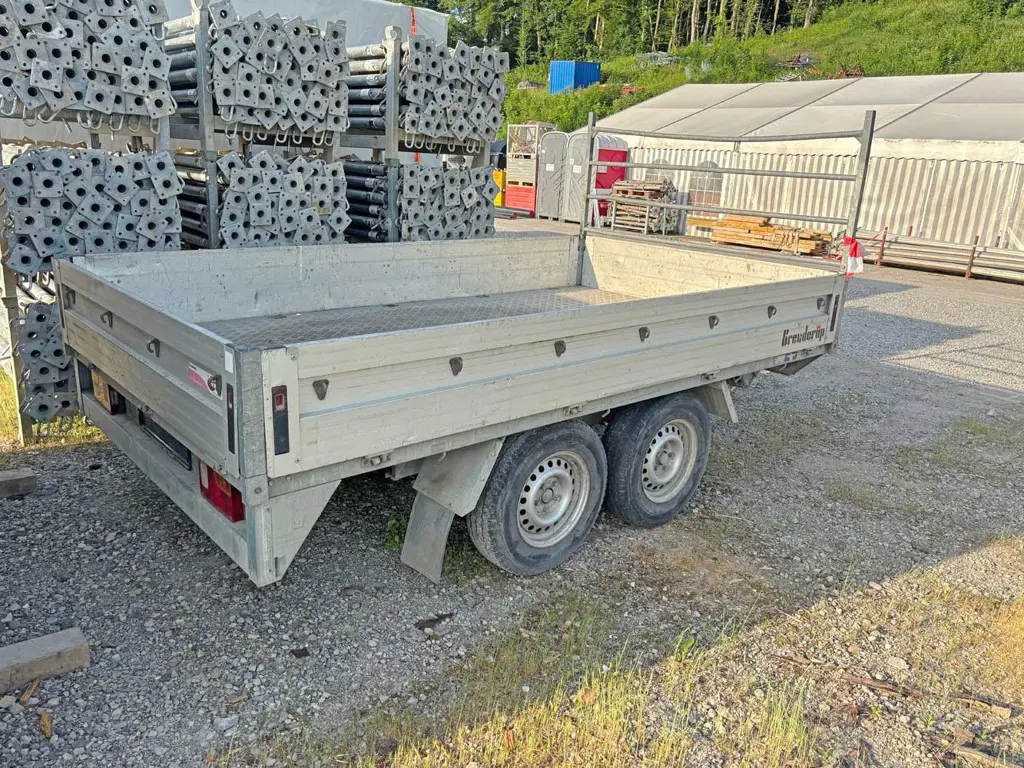 59a73cdb-8842-47ae-9ec4-15f63ef97c9f-36677-Brenderup-Anhänger-Auto-5310A-(2).jpg